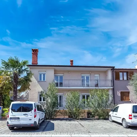 Apartment Jure *